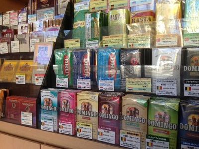 山梨甲府手巻きタバコ販売店ローラーケース葉っぱ保湿グッズ取扱店.jpg